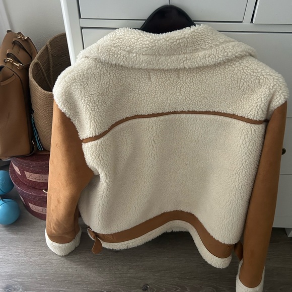 Love Tree Cream and Tan Sherpa Jacket - Picture 2 of 2
